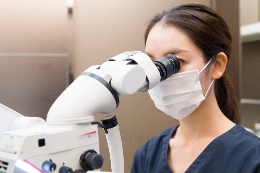 マイクロスコープによる精密治療